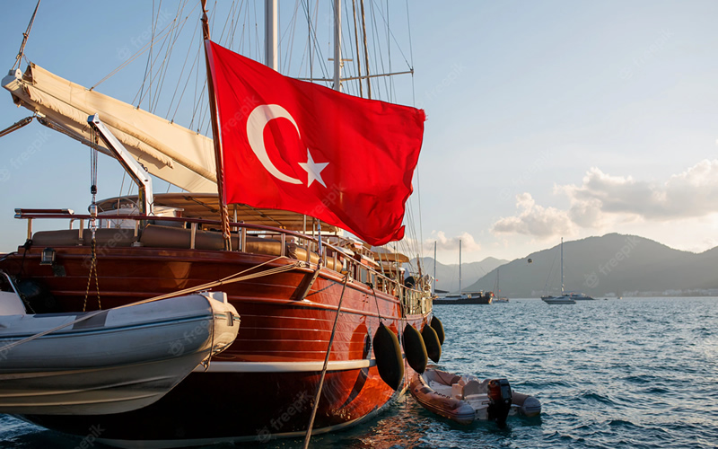 Barche private con bandiera turca